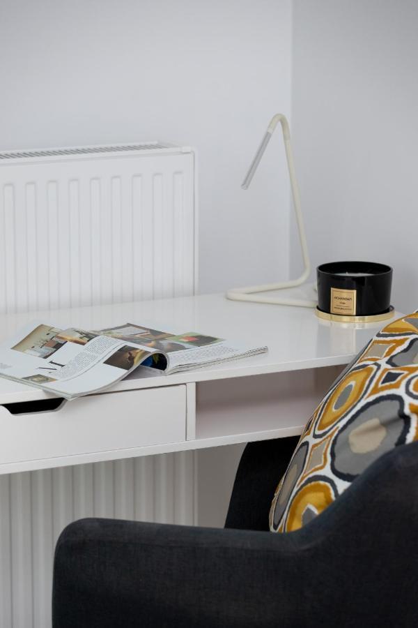 City Centre & Modern Quiet Apartment With Parking By Renters Prestige Krakow Exterior photo